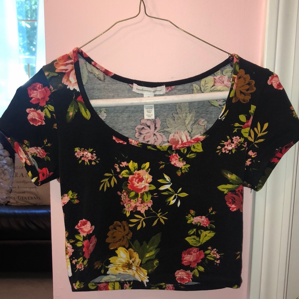 Ambiance apparel floral crop top